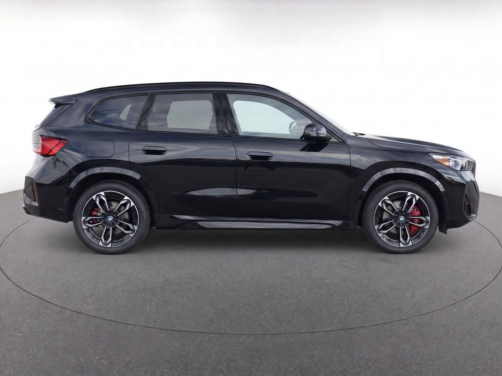 New 2027 Black Sapphire Metallic BMW xDrive28i image 7