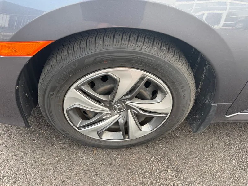 Used 2020  Honda LX image 16