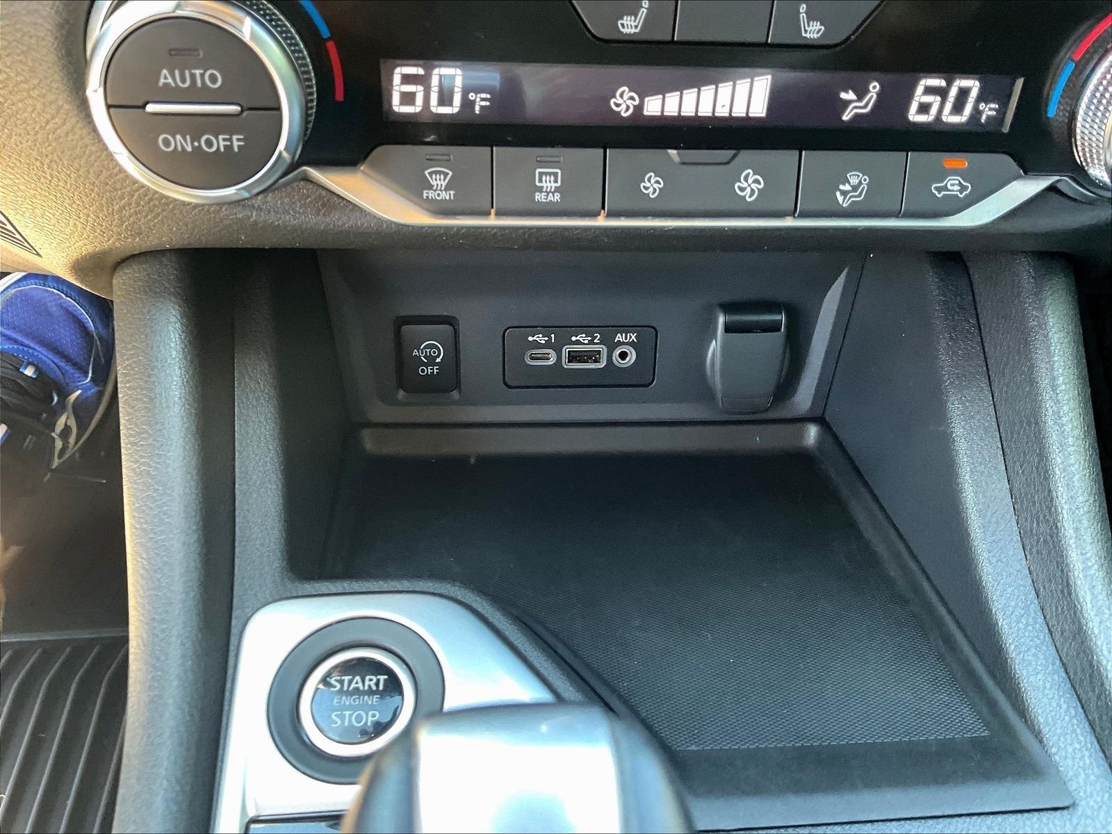 Used 2025 Red Nissan SR image 18