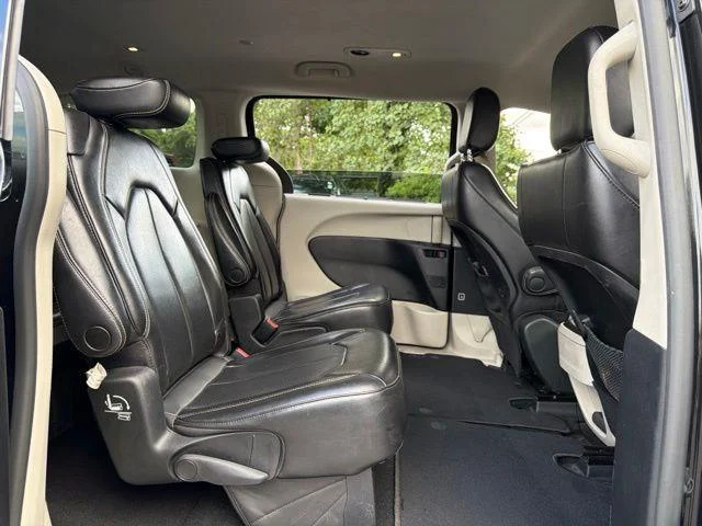 Used 2021 Black Chrysler LXI image 20