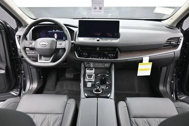 New 2026 Gray Nissan Platinum image 28