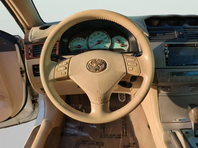 Used 2006  Toyota SLE image 13