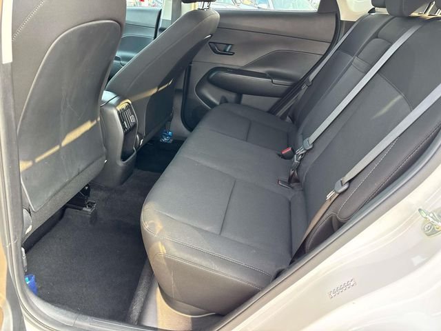 Used 2024 White Hyundai SEL image 12