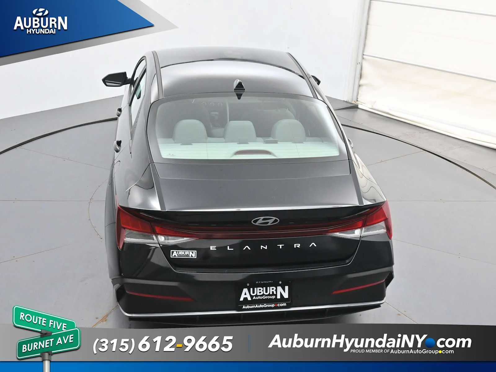 Used 2024 Abyss Black Hyundai SE image 28