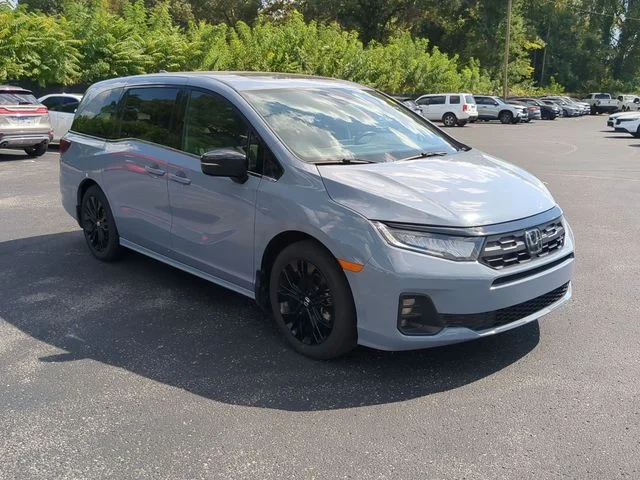 Used 2026 Sonic Gray Pearl Honda Sport-L image 5