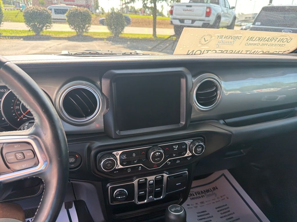 Used 2023 Black Jeep Sahara image 21