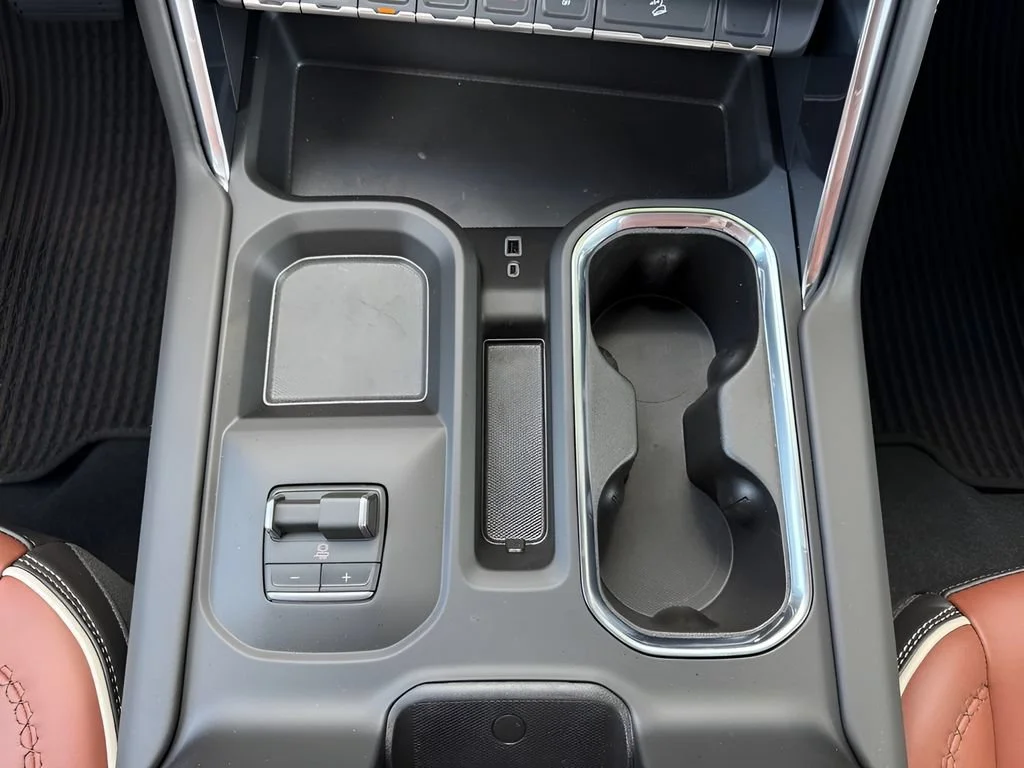 New 2026 Glacier White Tricoat GMC Denali Ultimate image 24