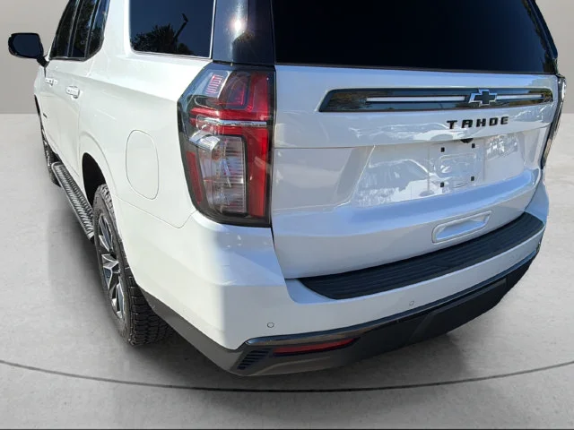 Used 2022 Beige Chevrolet Z71 image 9