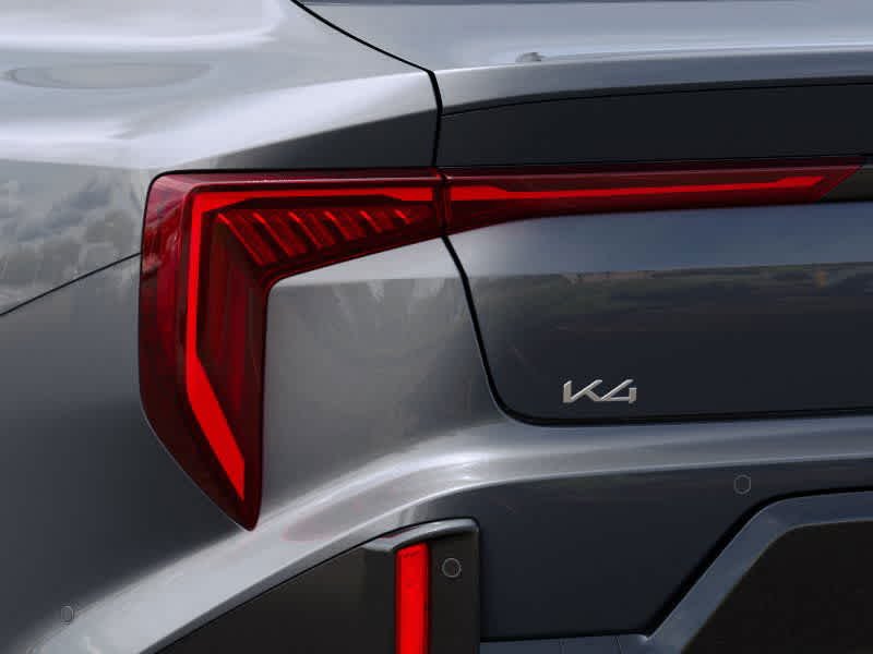 2025 Kia K4 GT-Line Turbo - Photo 11