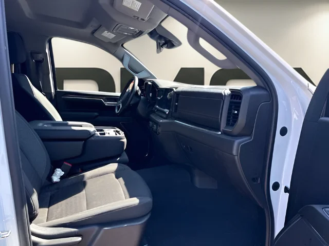 Used 2024 White Chevrolet RST image 15