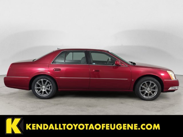 Used 2008 Red Cadillac 1SE image 4