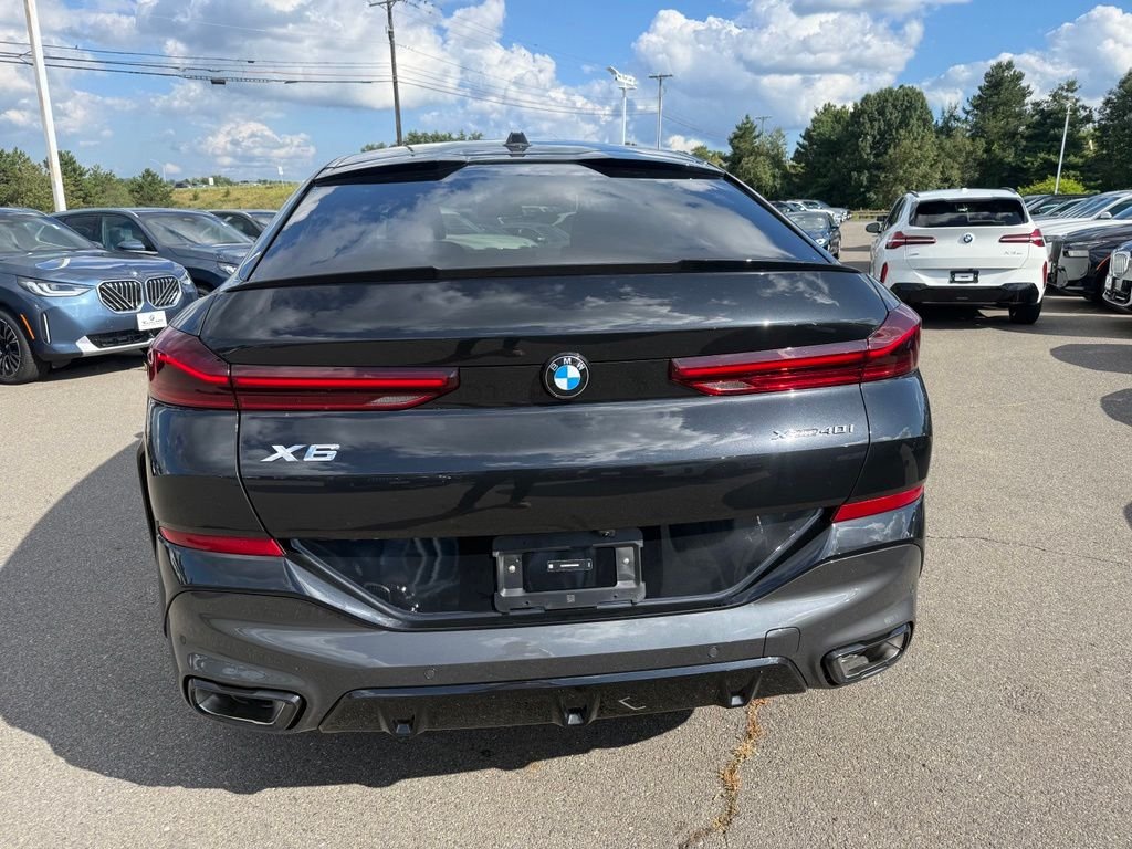 New 2027 Black Sapphire Metallic BMW xDrive40i image 4