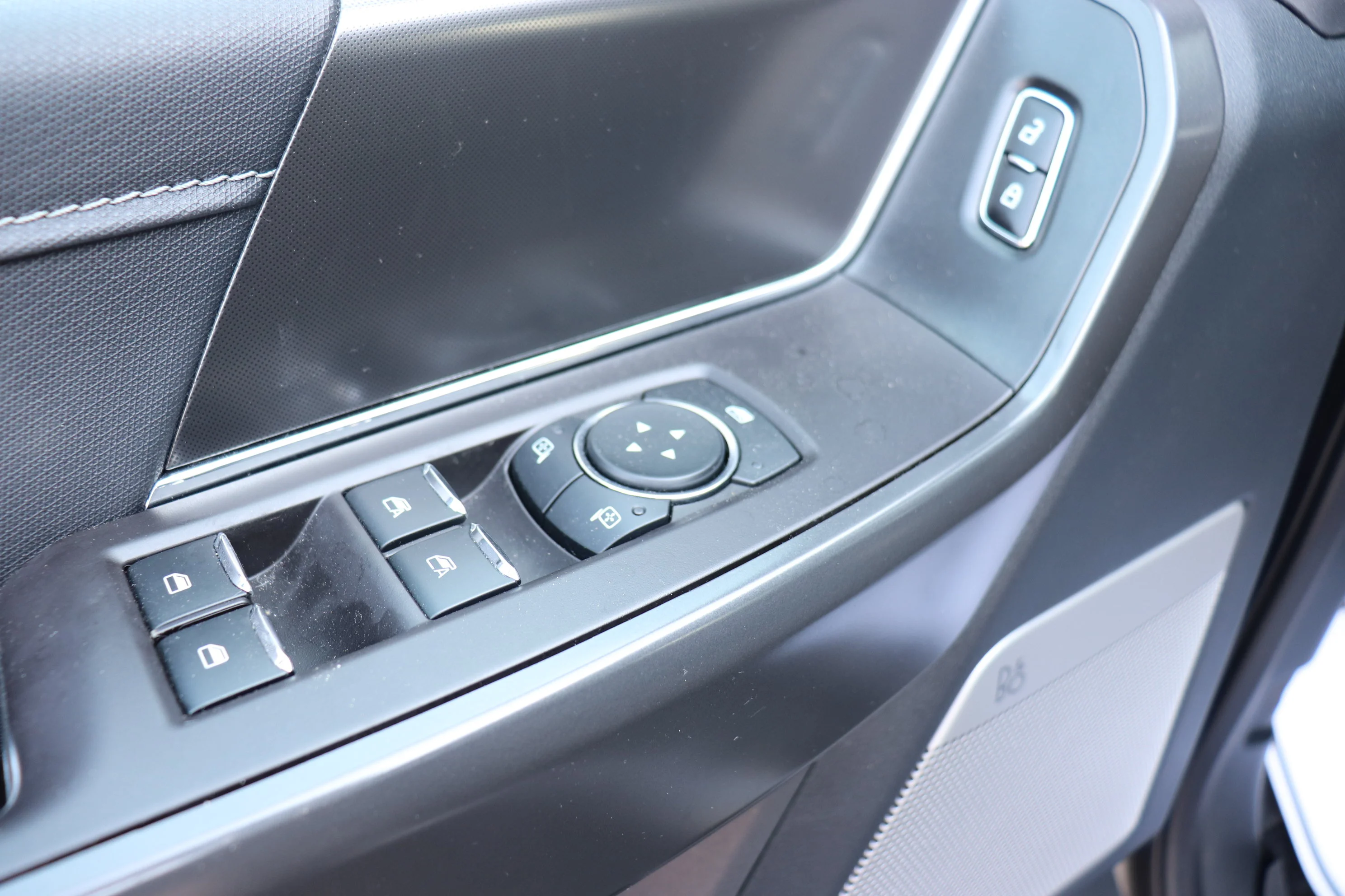 Certified Used 2024 Gray Ford XLT image 8