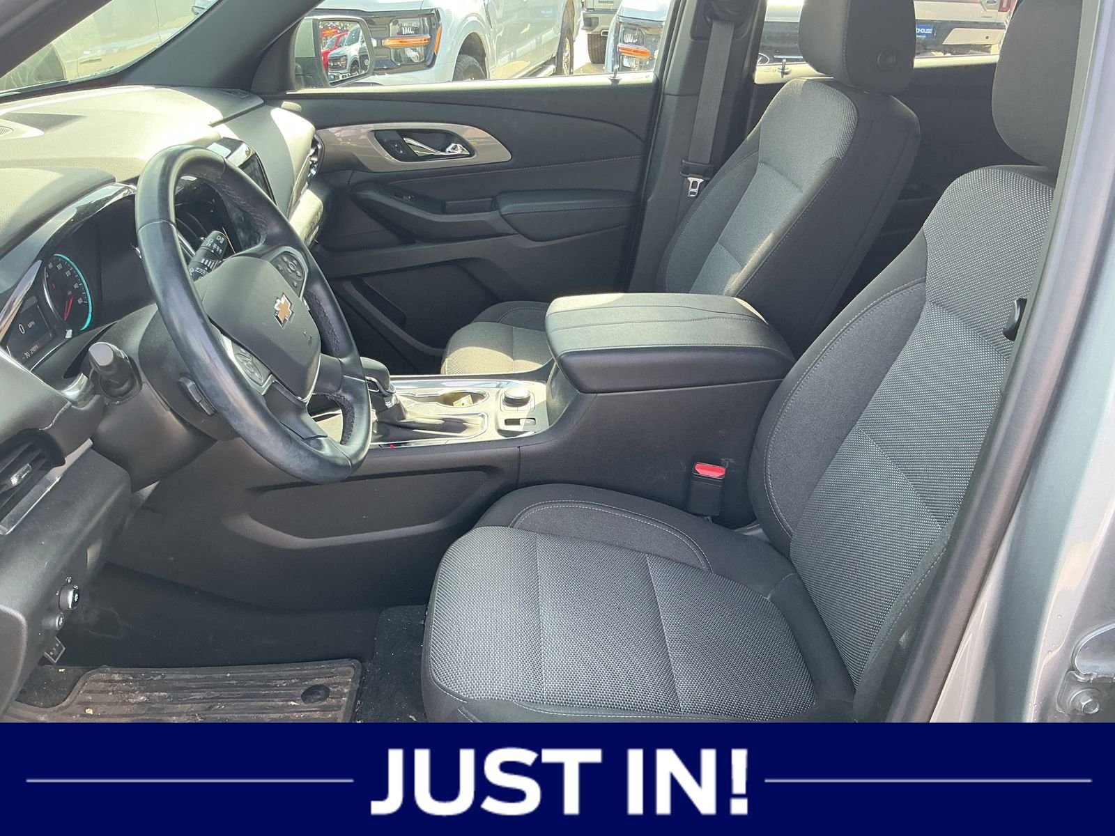 Used 2023 Gray Chevrolet LT image 4