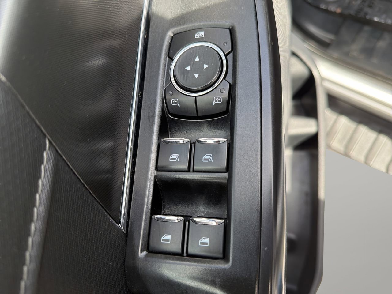 Used 2024 Silver Metallic Ford XLT image 16