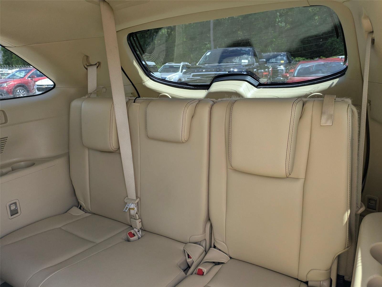 Used 2018 Blizzard Pearl Toyota Limited image 28