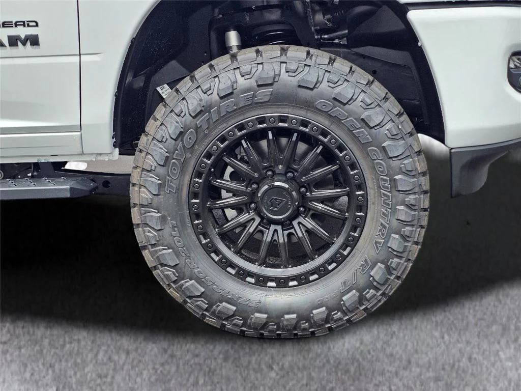 2026 RAM 2500 Big Horn - Photo 6