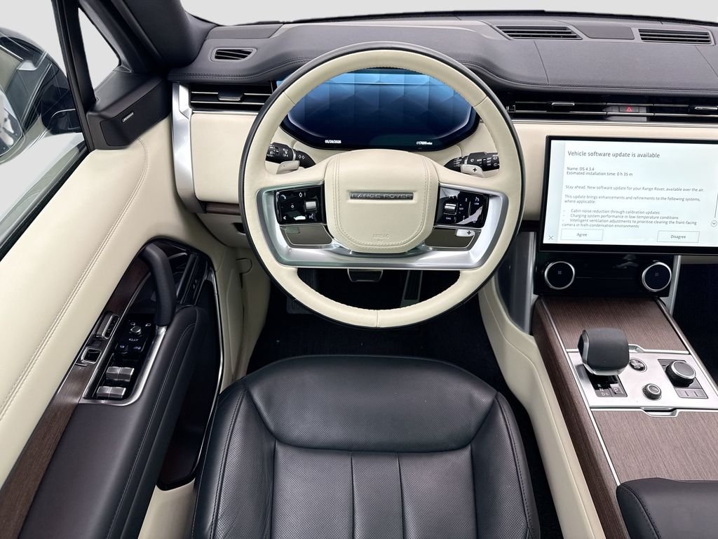 Used 2023 Carpathian Gray Premium Metallic Land Rover SE image 10