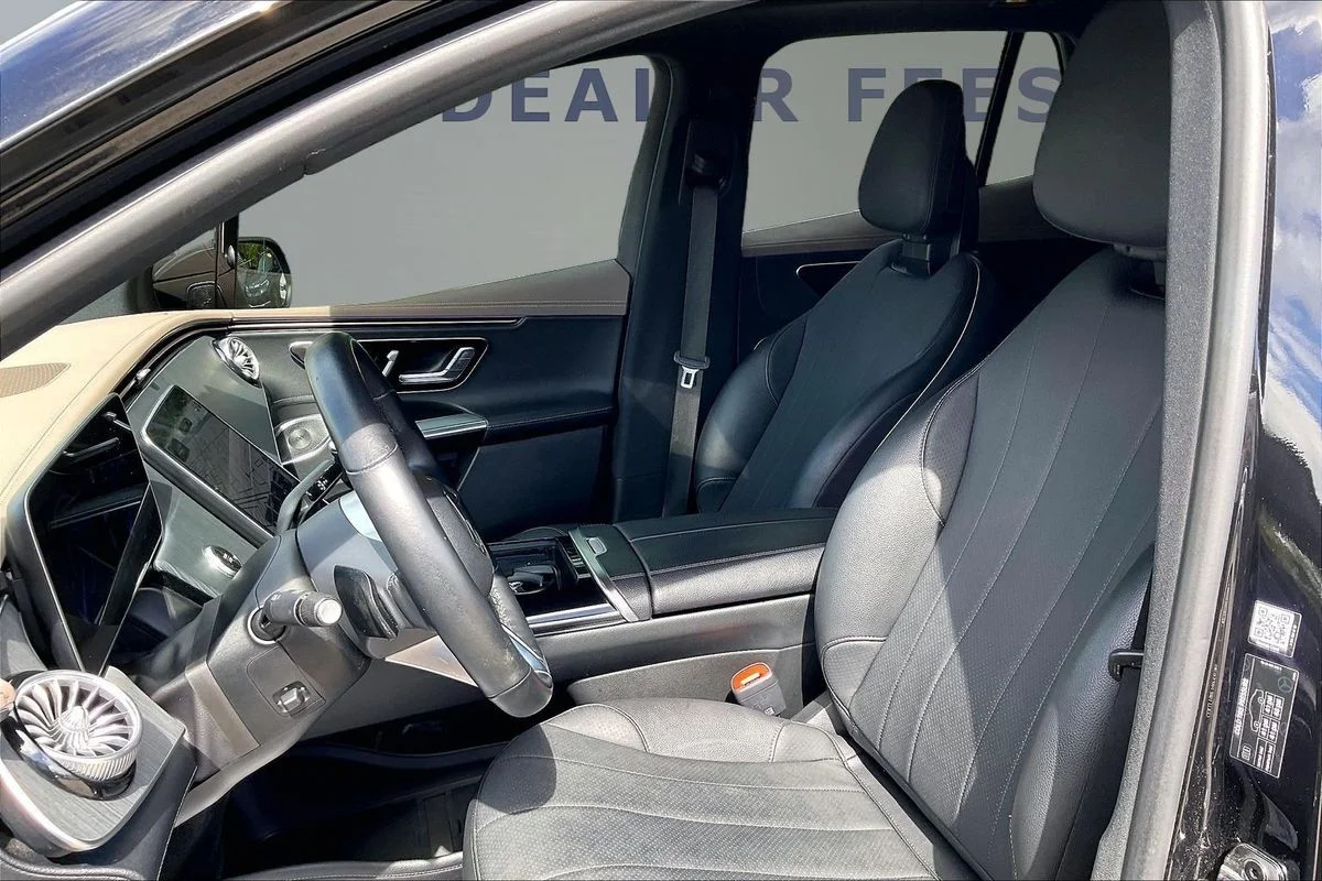 Used 2023 Black Mercedes-Benz 4MATIC® image 20