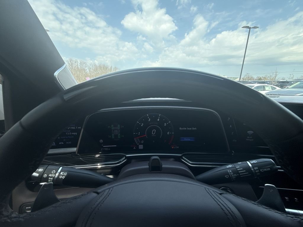 Used 2023 White Cadillac V-Series image 15