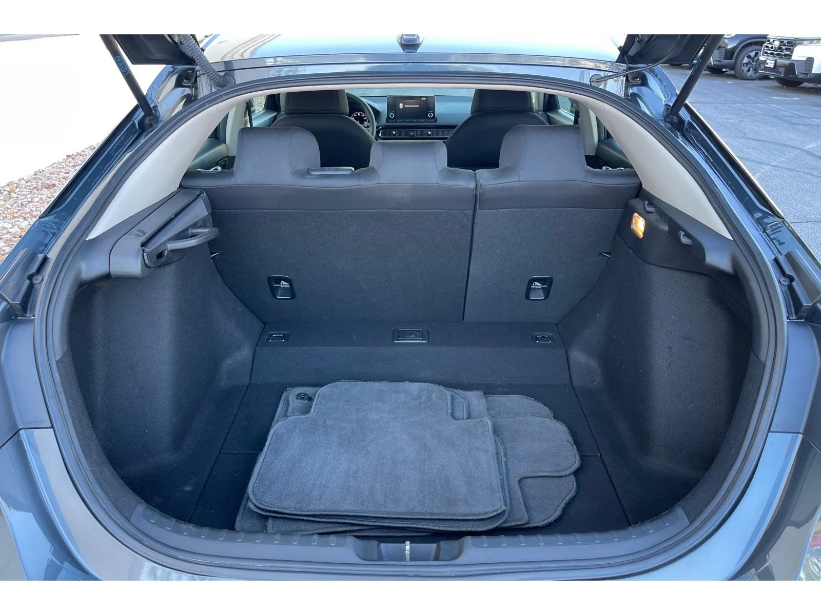 Used 2024 Meteorite Gray Metallic Honda LX image 17