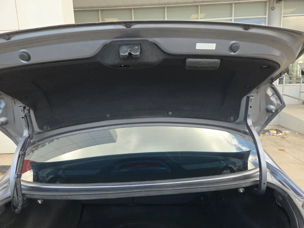 Used 2018  Kia LX image 7