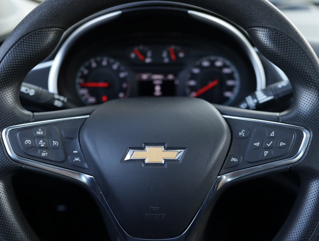 Used 2023 Summit White Chevrolet LT image 10