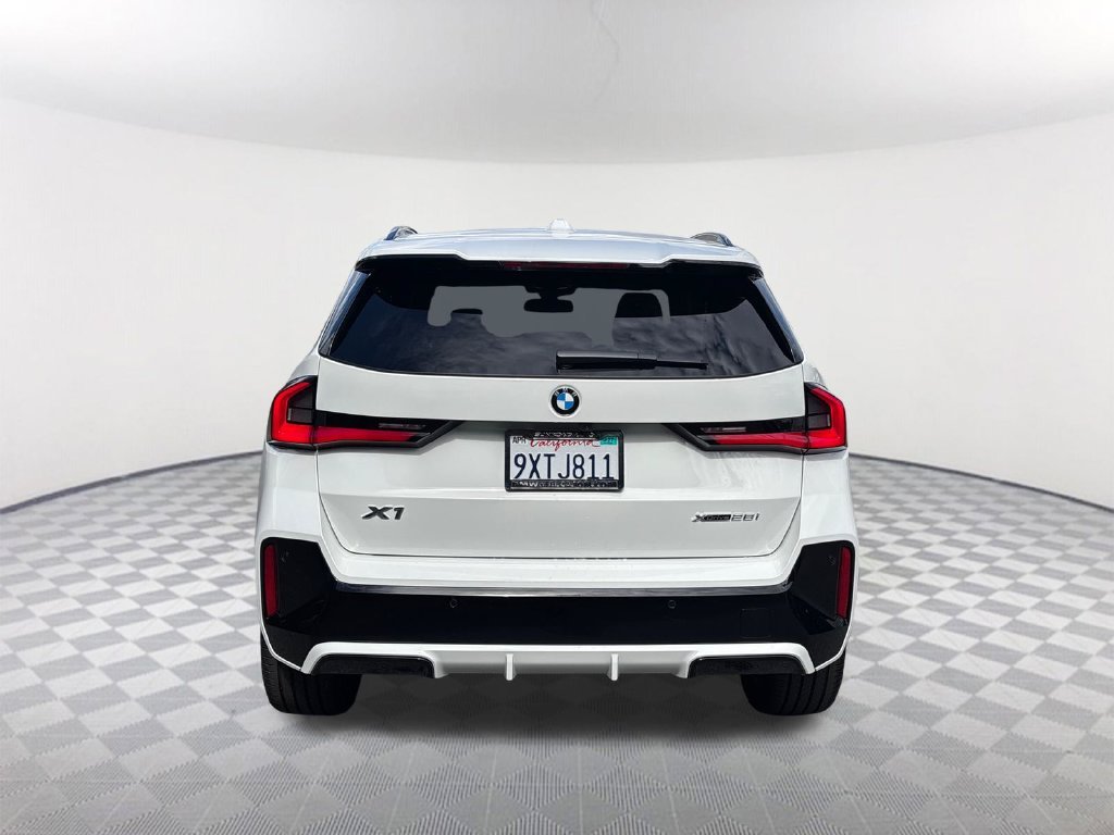 Used 2026 Alpine White BMW xDrive28i image 5