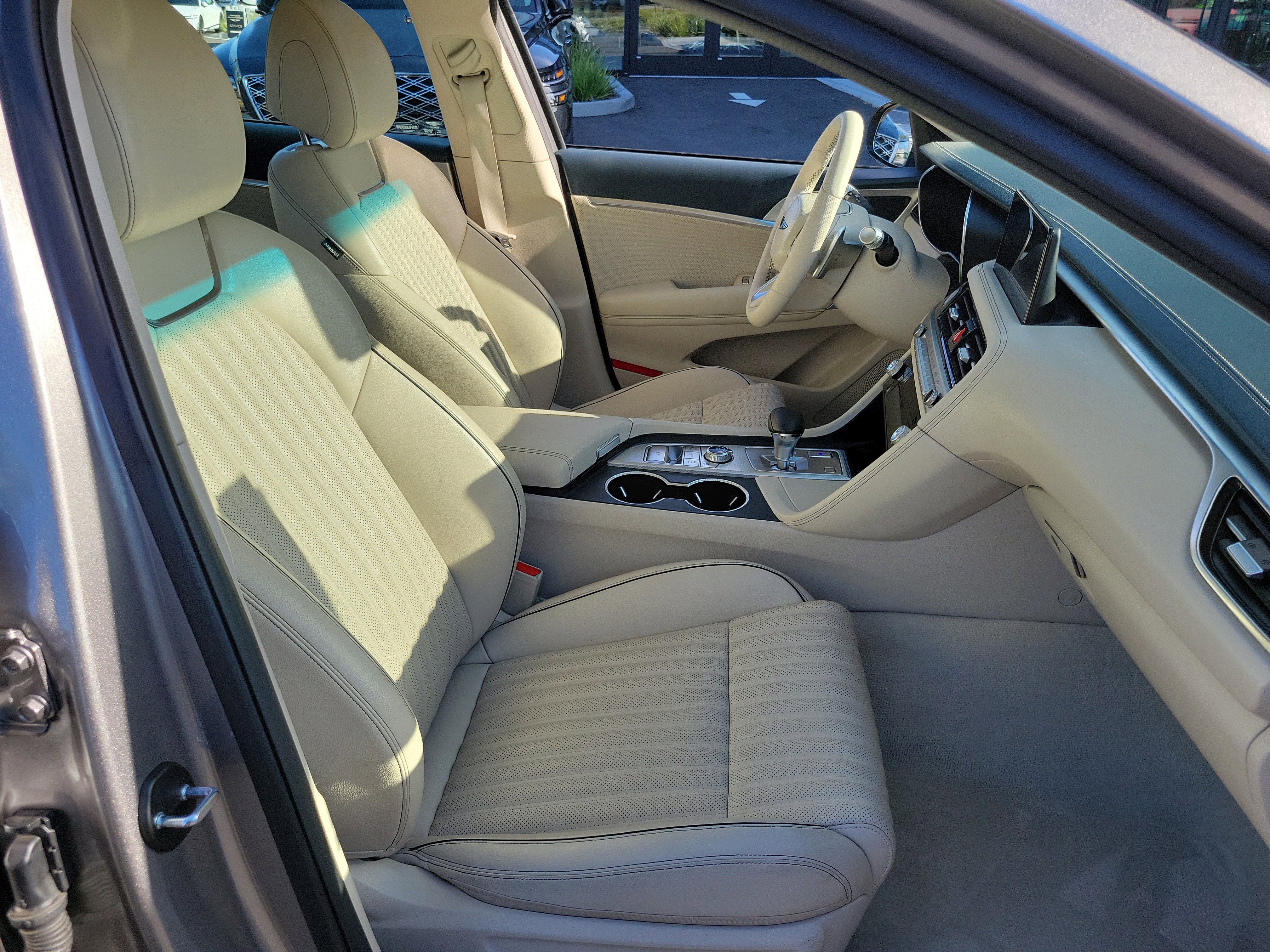 Certified Used 2026 Savile Silver Genesis 2.5T Prestige image 22