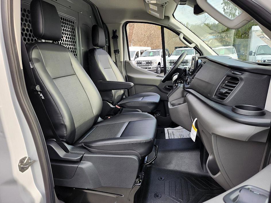 2024 Ford Transit Van Base - Photo 17