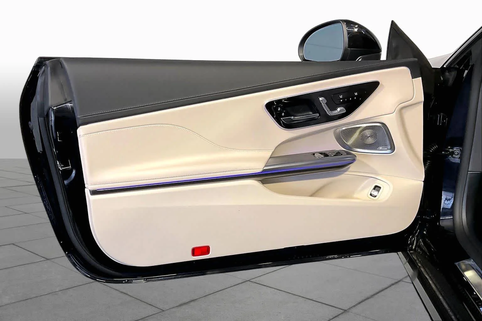 New 2027 Obsidian Black Metallic Mercedes-Benz CLE 450 image 11