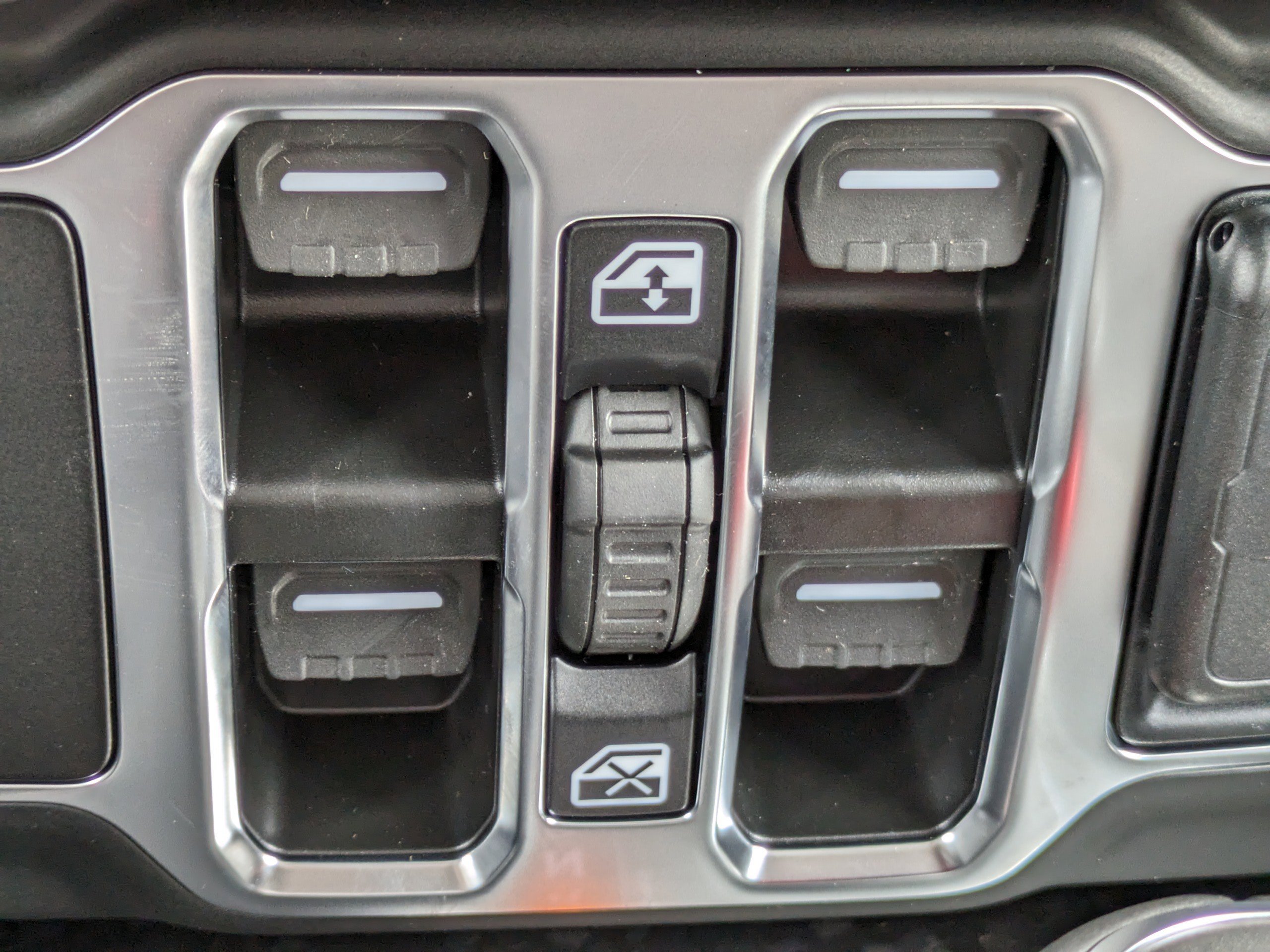 2026 Jeep Wrangler 4-Door Sahara - Photo 26