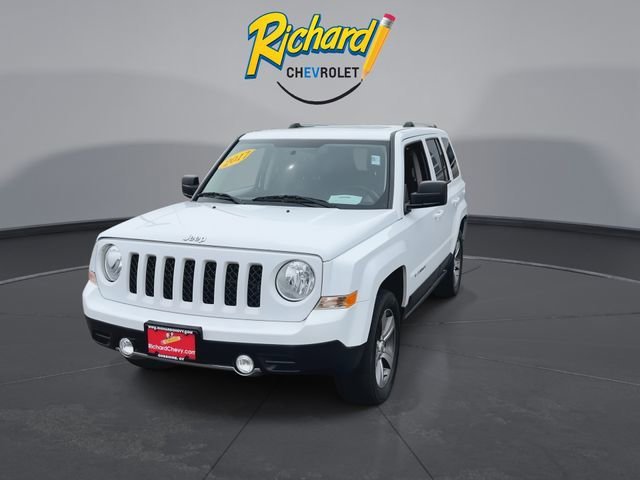 Used 2017 White Jeep High Altitude 4x4 image 4