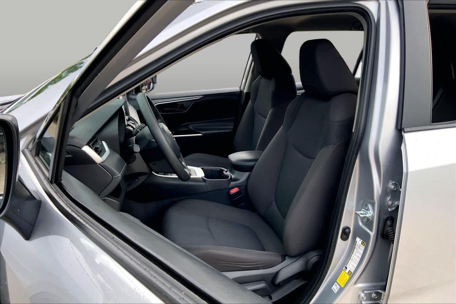 Used 2025 Silver Sky Metallic Toyota LE image 8