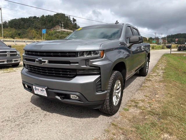 Used 2019 Gray Chevrolet RST image 8