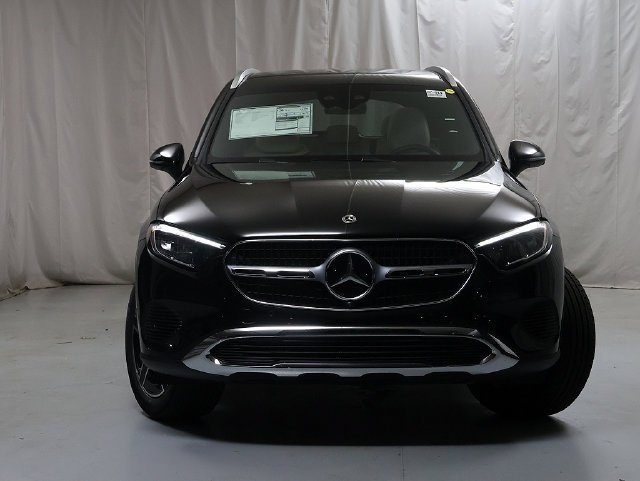 New 2027 Obsidian Black Metallic Mercedes-Benz GLC 300 image 31