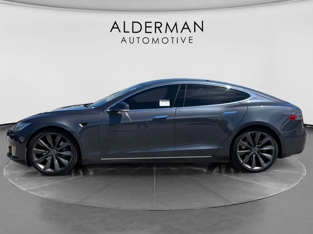 Used 2015 Gray Tesla 70D image 2