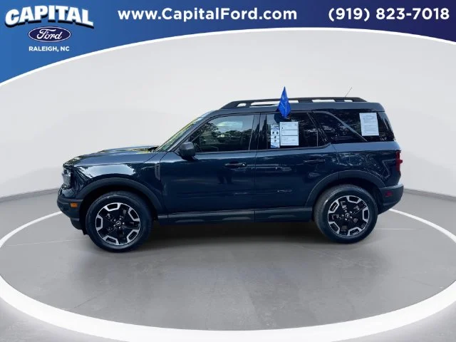 Used 2022 Blue Ford Outer Banks image 5