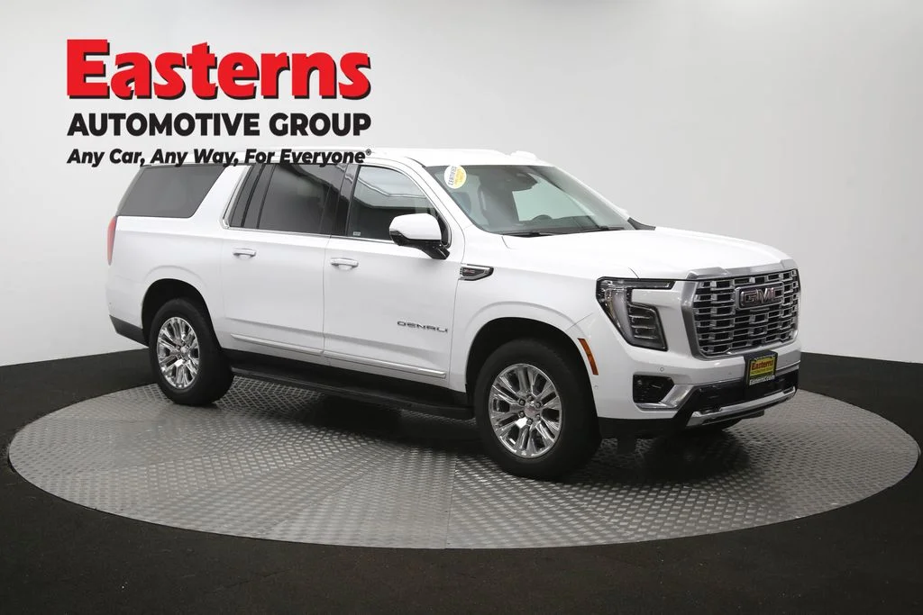 Used 2025 White GMC Denali image 55