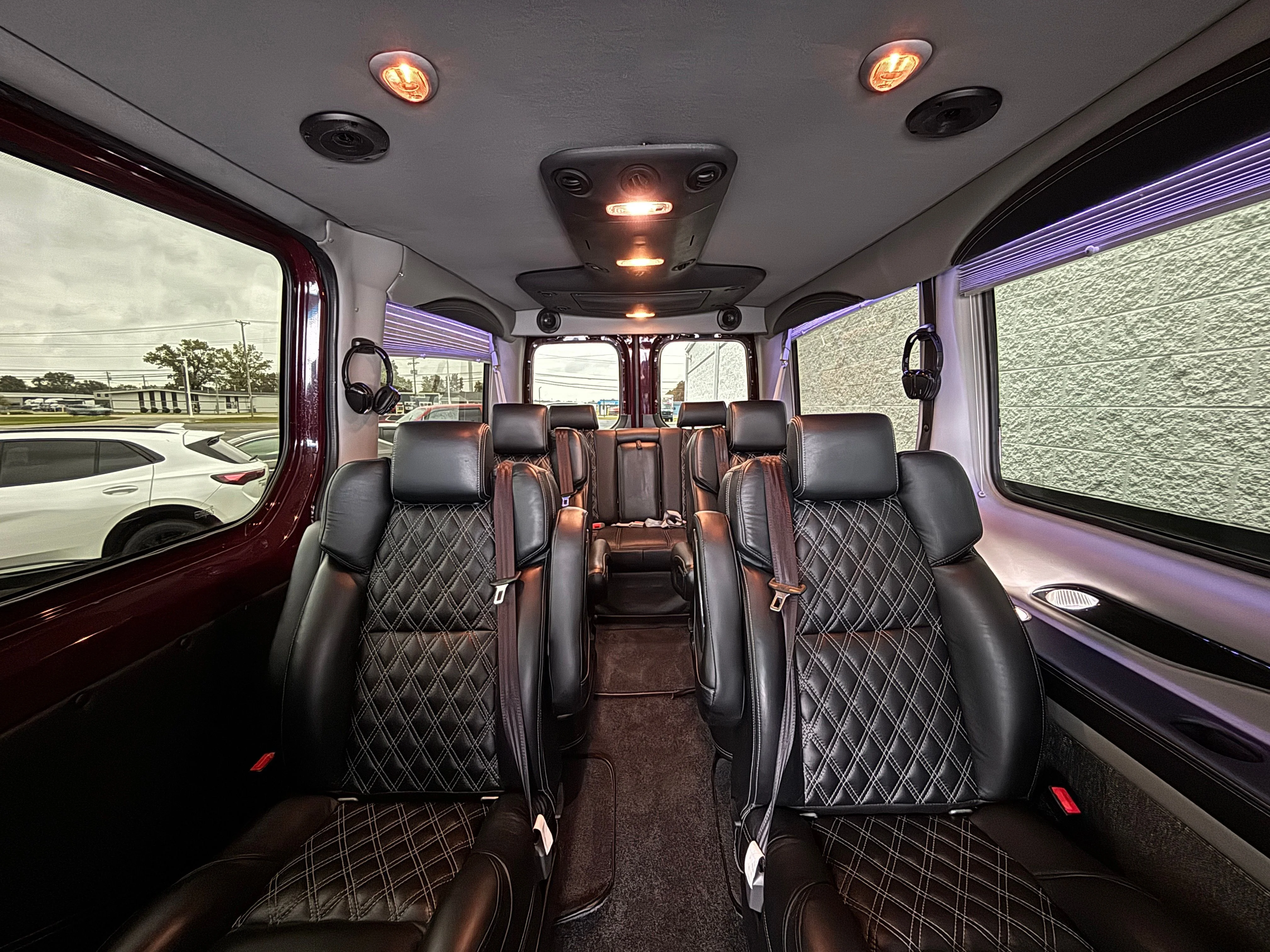Used 2024 Maroon Mercedes-Benz Explorer Limited SE image 3