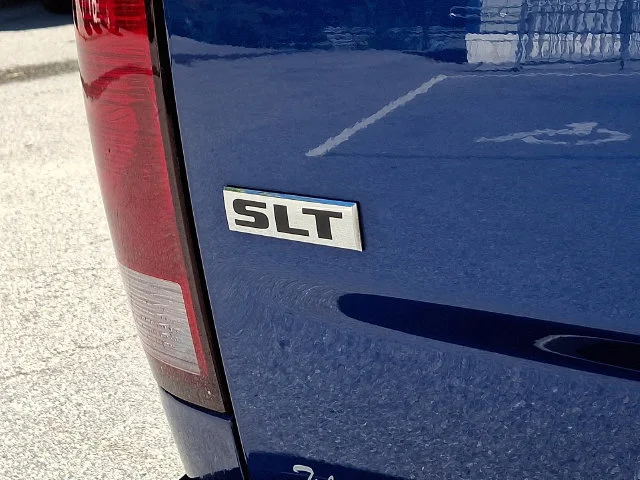 Used 2017 Blue Ram SLT image 32