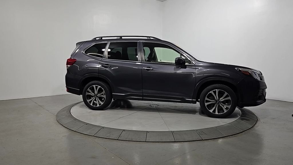 2022 Subaru Forester Limited - Photo 7