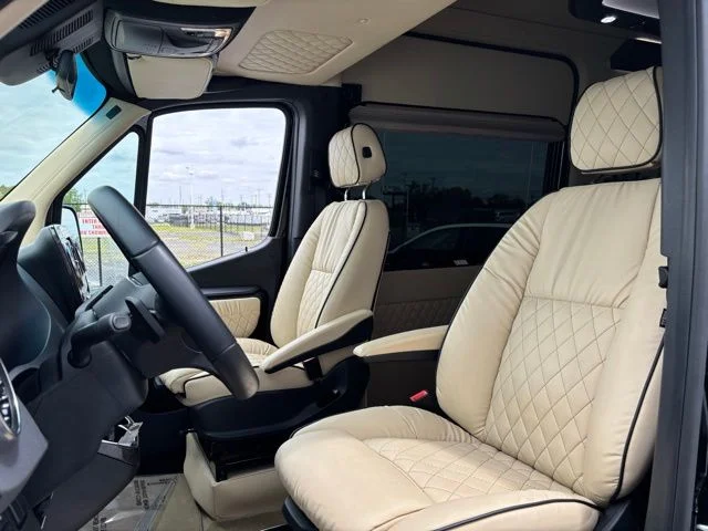 Used 2021 Black Mercedes-Benz Midwest Automotive Luxe Cruiser image 23