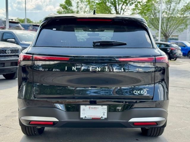 New 2026 MINERAL BLACK INFINITI Luxe FWD image 6