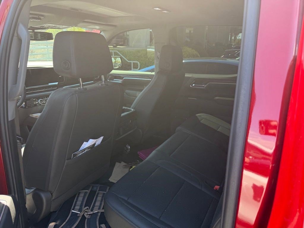 Used 2025 Volcanic Red Tintcoat GMC SLT image 7