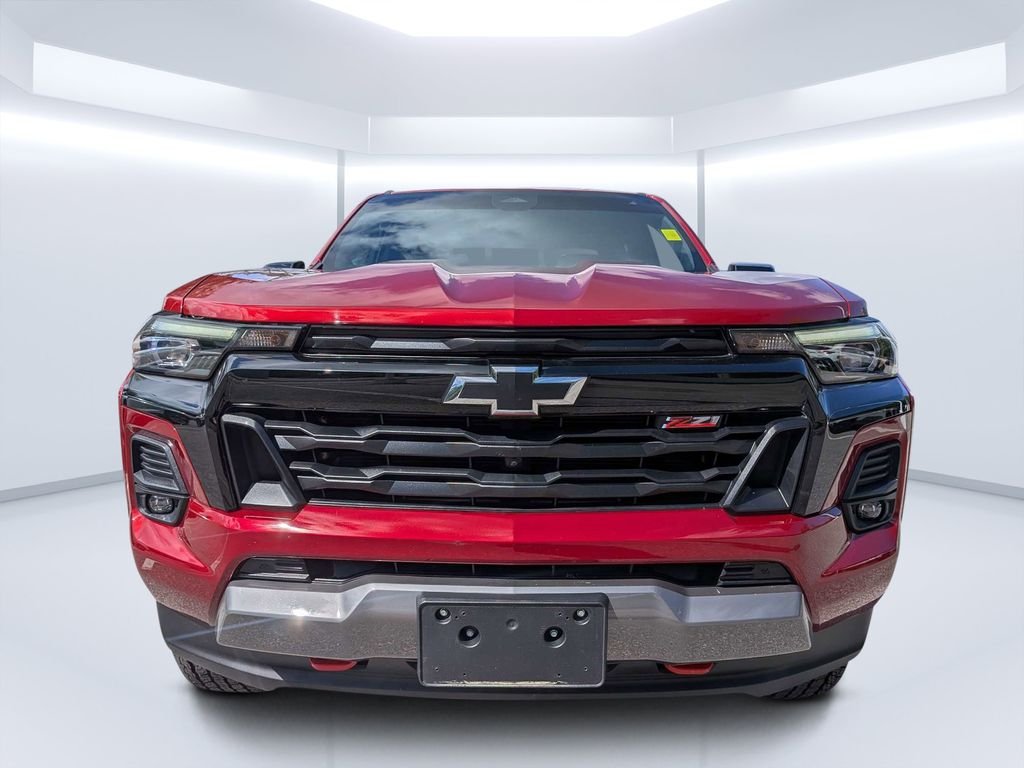Used 2024 Red Chevrolet Z71 image 7
