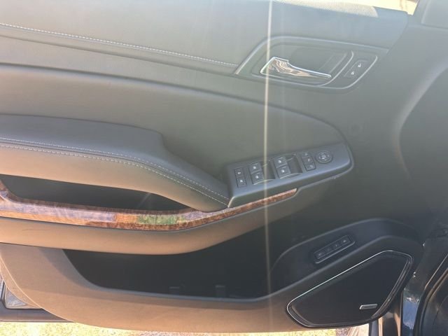 Used 2019 Gray Chevrolet Premier image 10