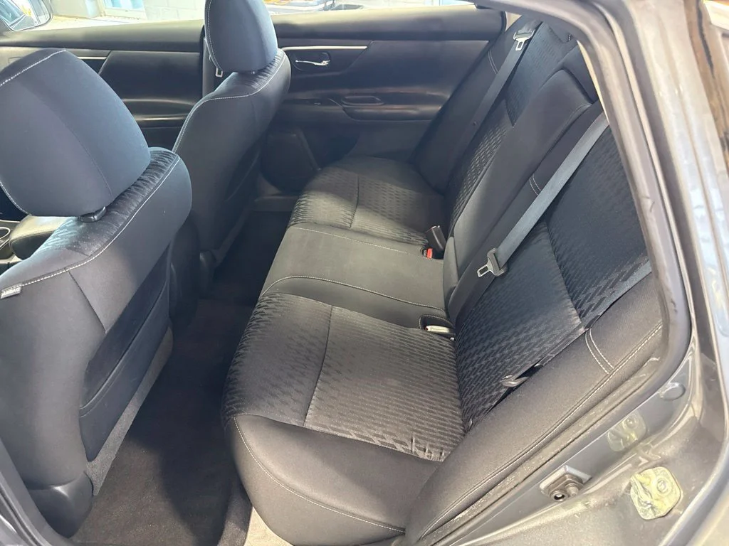 Used 2018 Gray Nissan 2.5 SV image 17