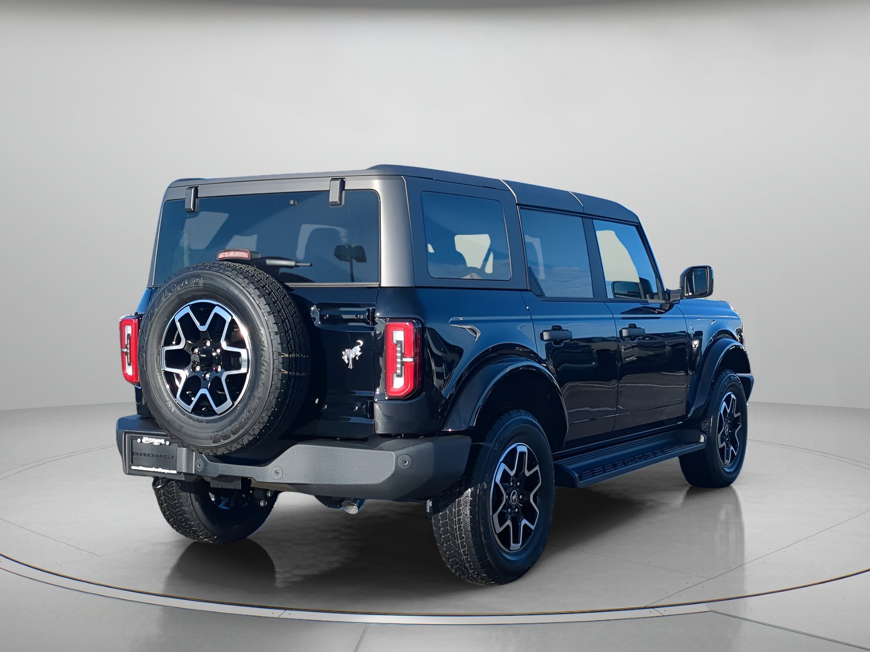 New 2026 Shadow Black Ford Outer Banks® image 37