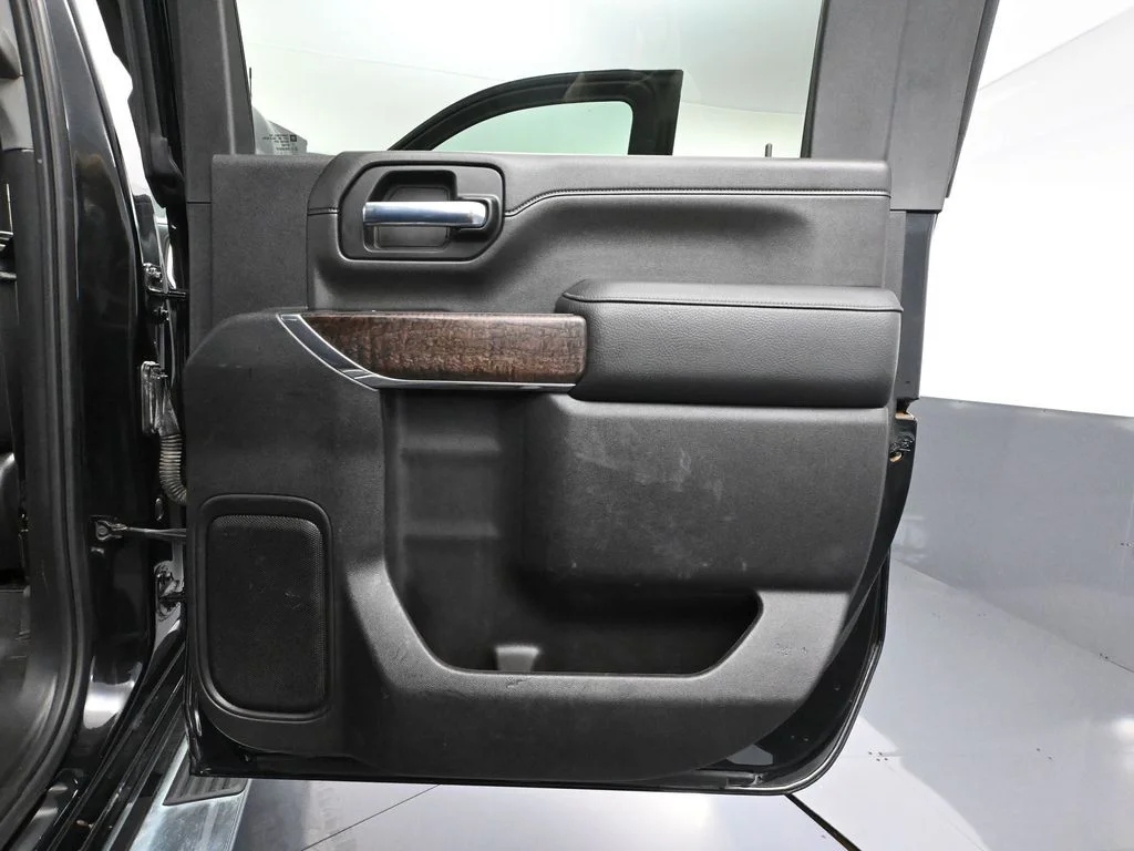 Used 2023 Black GMC Denali image 49